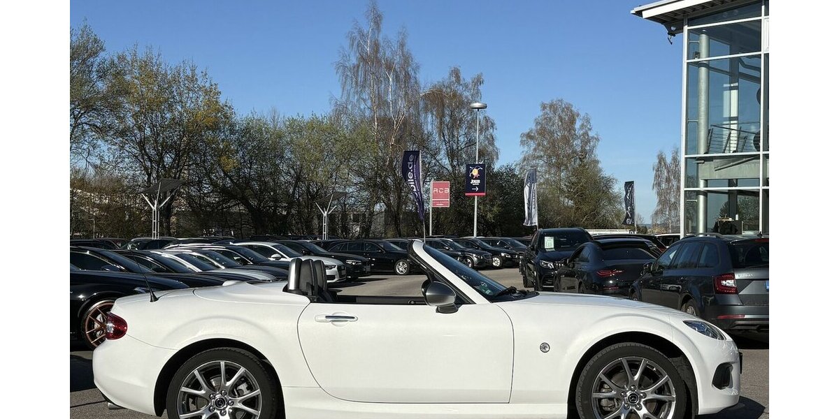 Mazda MX-5 2.0 Sendo Roadster Coupe NAVI/SITZHEIZUNG 88.467 km 15.900 &euro; Villingen-Schwenningen 78054