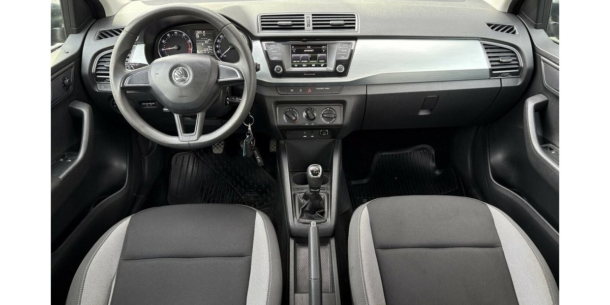 Skoda Fabia Combi Ambition FWD/PDC/ISOFIX/TOUCH/KLIMA 131.815 km 8.900 &euro; Villingen-Schwenningen 78054