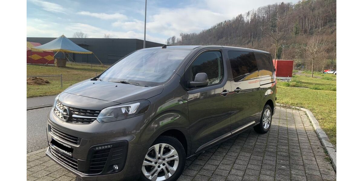 Opel Vivaro 72.000 km 21.100 &euro; Wutach 79879