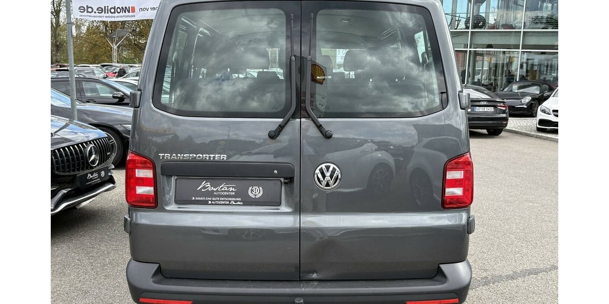 VW T6 Transporter Kasten 9-SITZER/AHK/NAVI/KAMERA 114.224 km 26.800 &euro; Villingen-Schwenningen 78054
