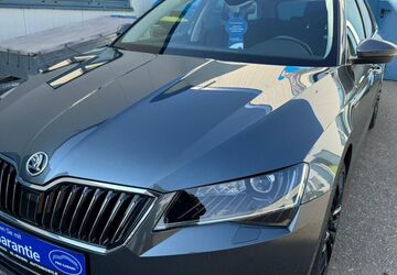 Skoda Superb 89.000 km 17.890 &euro; Spaichingen 78549