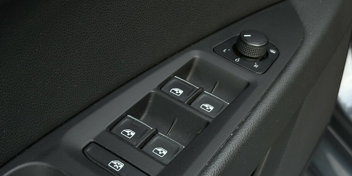 Seat Leon 1.4 TSI ST FR KAMERA/NAVI/SHZ/AHK/LED/TEMPO 81.478 km 12.800 &euro; Villingen-Schwenningen 78054