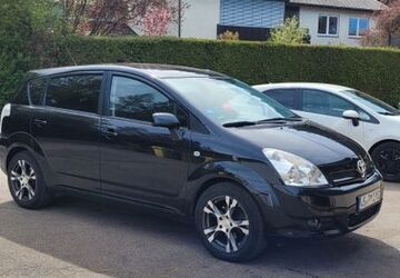 Toyota Corolla Verso 235.000 km 4.399 &euro; Marbach 78052