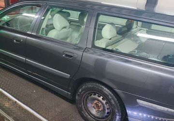 Volvo V70 305.000 km 1.499 &euro; Weilheim 78604