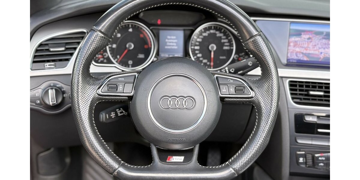 Audi A5 2.0 TDI Cabriolet S-Line XENON/NAVI/1.HAND 121.753 km 15.900 &euro; Villingen-Schwenningen 78054
