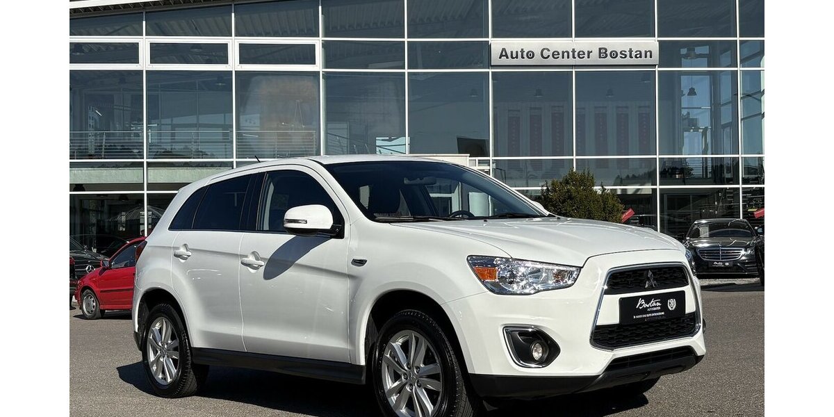 Mitsubishi ASX Basis 2WD PDC/KLIMA/SITZHEIZUNG/USB/1.HAND 46.244 km 8.900 &euro; Villingen-Schwenningen 78054