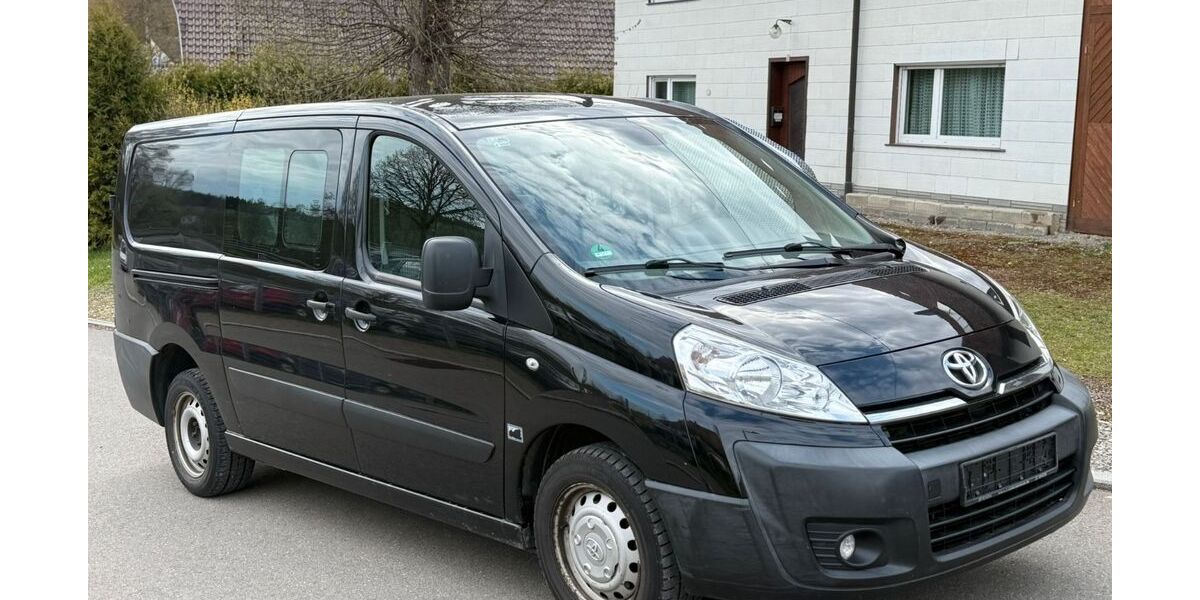 Toyota Proace (Verso) 198.000 km 4.999 &euro; Dunningen 78655