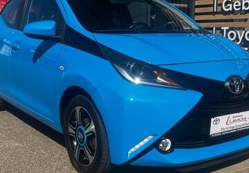 Toyota Aygo (X) 99.000 km 8.190 &euro; Villingen-Schwenningen 78056