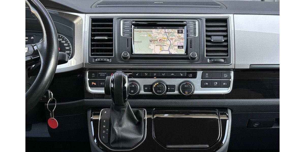VW T6 Multivan Highline 4Motion DAB/KAMERA/7-SITZER 91.514 km 41.900 &euro; Villingen-Schwenningen 78054