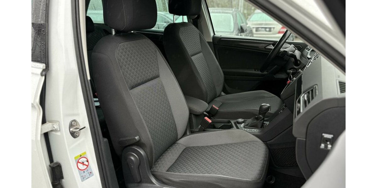 VW Tiguan 2.0 TDI 4Motion DSG/AHK/SHZ/DAB/CARPLAY 126.308 km 19.900 &euro; Villingen-Schwenningen 78054