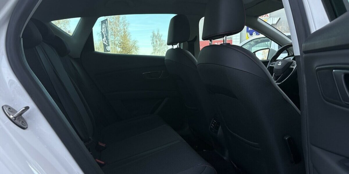 Seat Leon 1.4 TSI FR NAVIGATION/PANORAMA/SHZ/1.HAND 99.990 km 12.900 &euro; Villingen-Schwenningen 78054