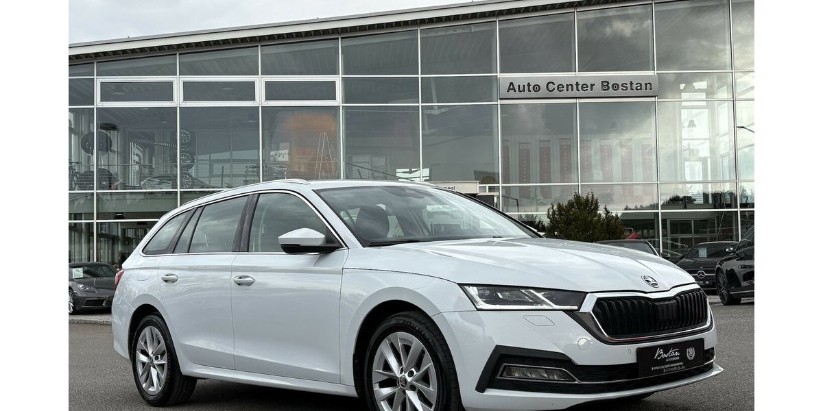 Skoda Octavia 2.0 TDI Combi Style MEMORY/NAVI/CARPLAY 84.033 km 19.900 &euro; Villingen-Schwenningen 78054
