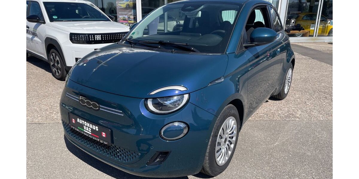 Fiat 500e 25.270 km 22.990 &euro; Villingen-Schwenningen 78052