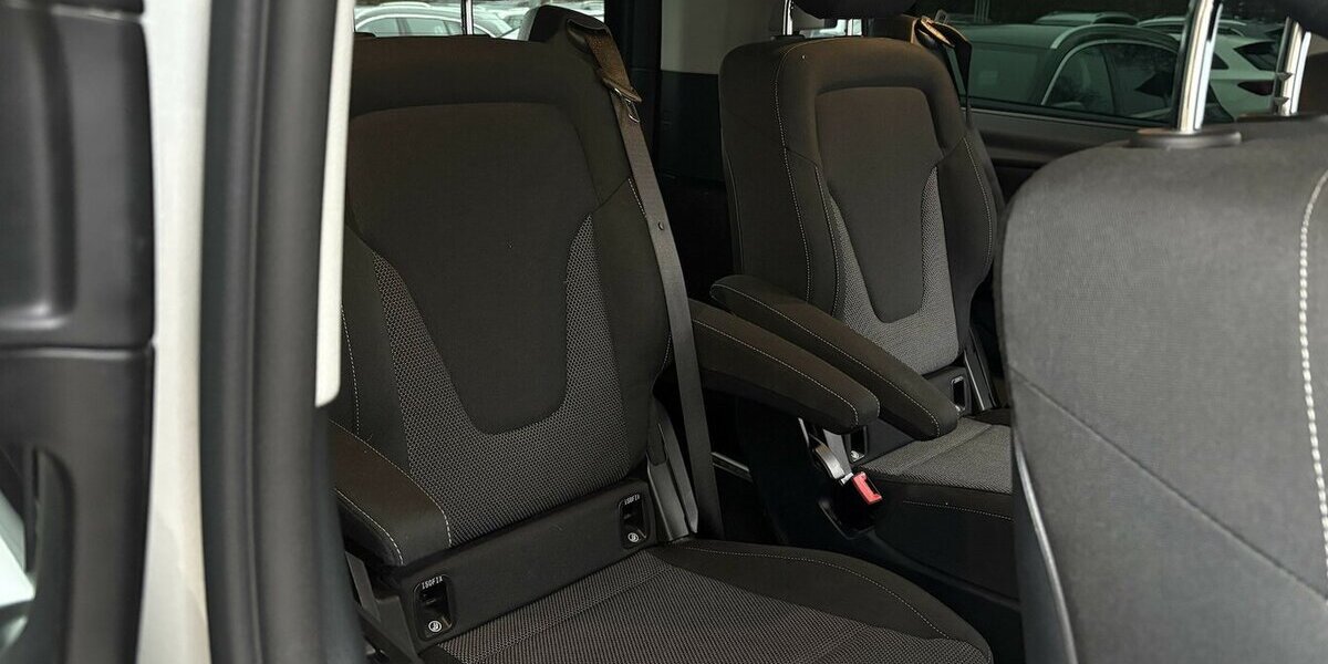 Mercedes-Benz V 250 D Lang Edition STANDHZ/SHZ/NAVI/KAMERA/AHK 118.803 km 36.900 &euro; Villingen-Schwenningen 78054