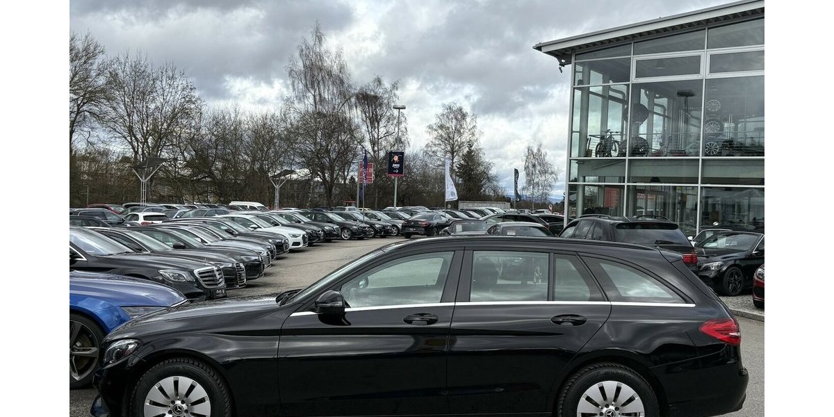 Mercedes-Benz C 200 d G-Tronic Plus NAVI/SHZ/TEMPOMAT/TOTWINKL 133.552 km 17.900 &euro; Villingen-Schwenningen 78054