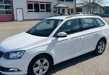 Skoda Fabia 79.000 km 9.990 &euro; Geisingen 78187