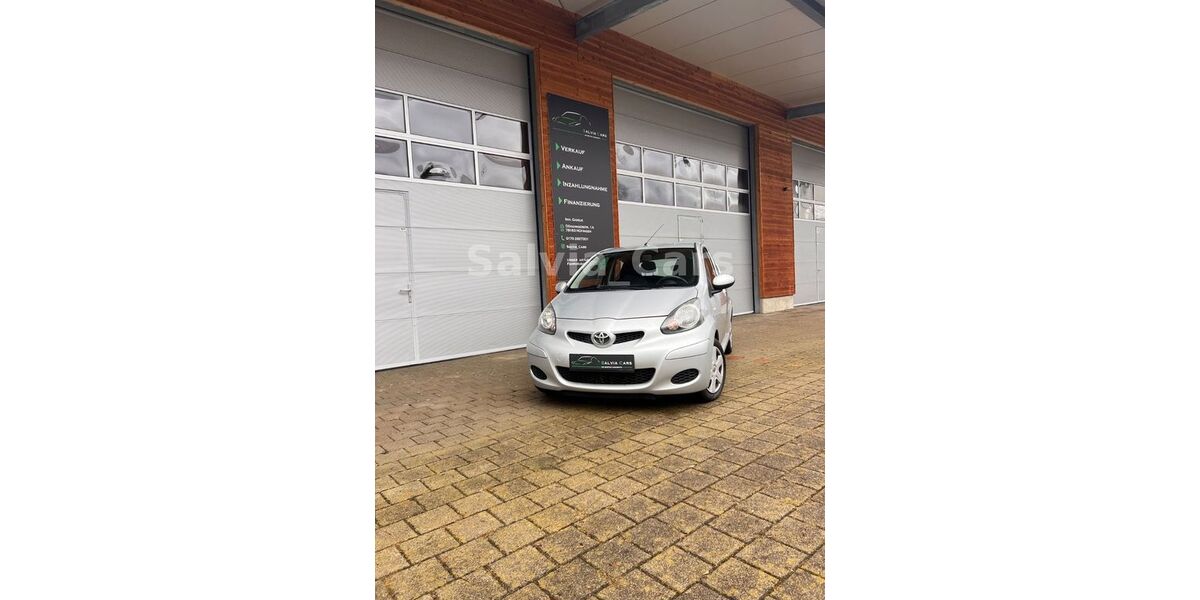 Toyota Aygo (X) 85.063 km 4.599 &euro; Hüfingen 78183