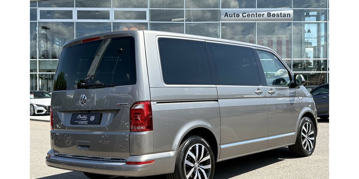 VW T6 Multivan Highline 4Motion DAB/KAMERA/7-SITZER 91.514 km 41.900 &euro; Villingen-Schwenningen 78054