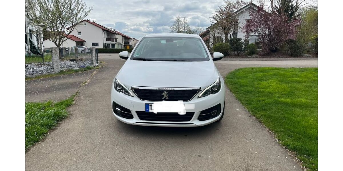 Peugeot 308 39.999 km 13.500 &euro; Trossingen 78647