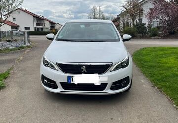 Peugeot 308 39.999 km 13.900 &euro; Trossingen 78647