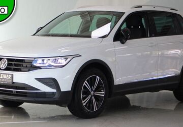 VW Tiguan 31.200 km 28.990 &euro; Trossingen 78647