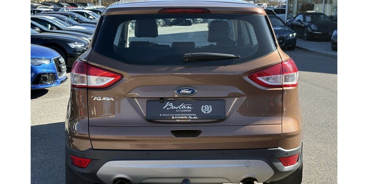 Ford Kuga 2.0 TDCI Titanium STANDHZ/NAVI/DAB/KAMERA 98.466 km 10.900 &euro; Villingen-Schwenningen 78054