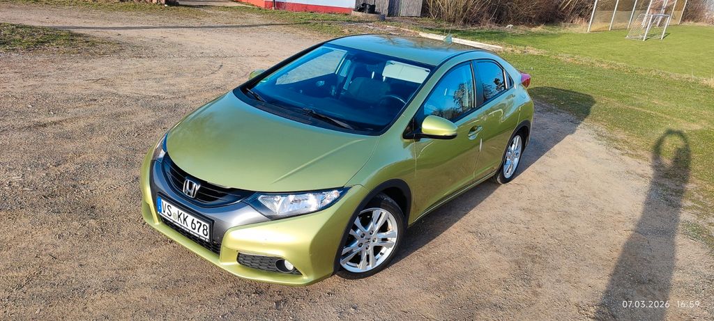 Honda Civic 214.104 km 9.850 &euro; Donaueschingen 78166