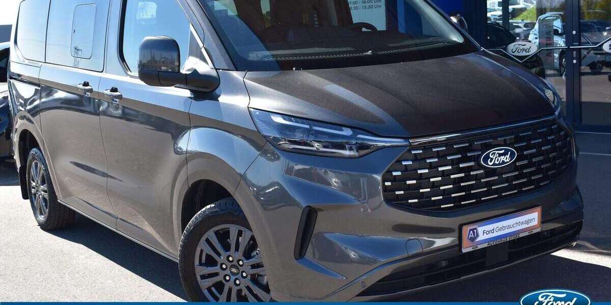 Ford Tourneo Custom 2.804 km 53.490 &euro; Villingen Schwenningen 78052