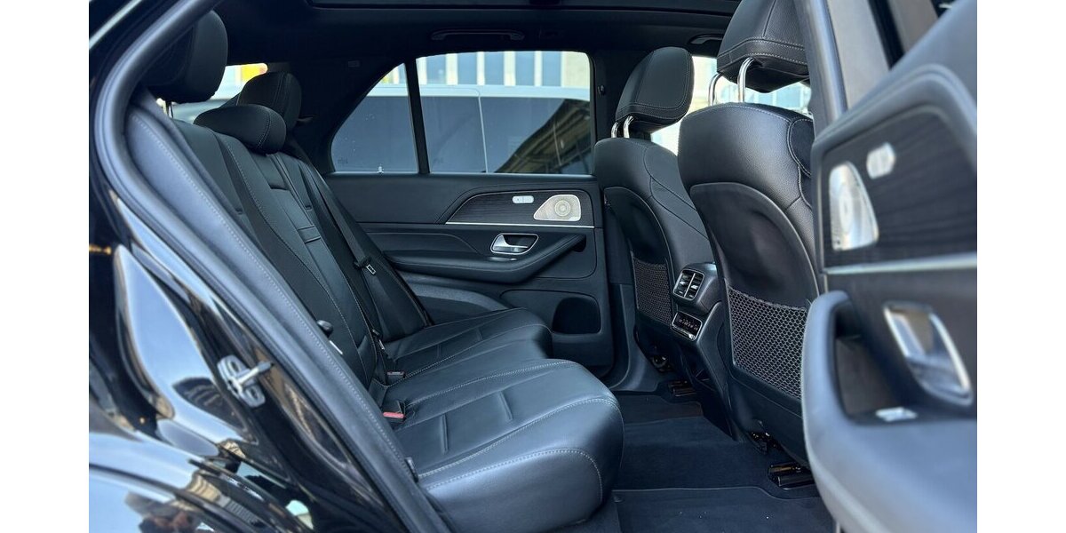 Mercedes-Benz GLE 400 d AMG 4Matic 360°/HEAD-UP/CARPLAY/PANO 44.114 km 69.900 &euro; Villingen-Schwenningen 78054