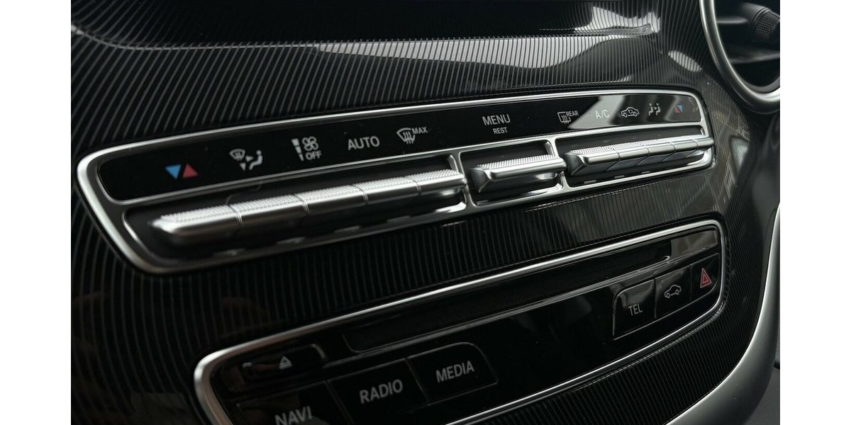 Mercedes-Benz V 250 D Lang Edition STANDHZ/SHZ/NAVI/KAMERA/AHK 118.803 km 36.900 &euro; Villingen-Schwenningen 78054