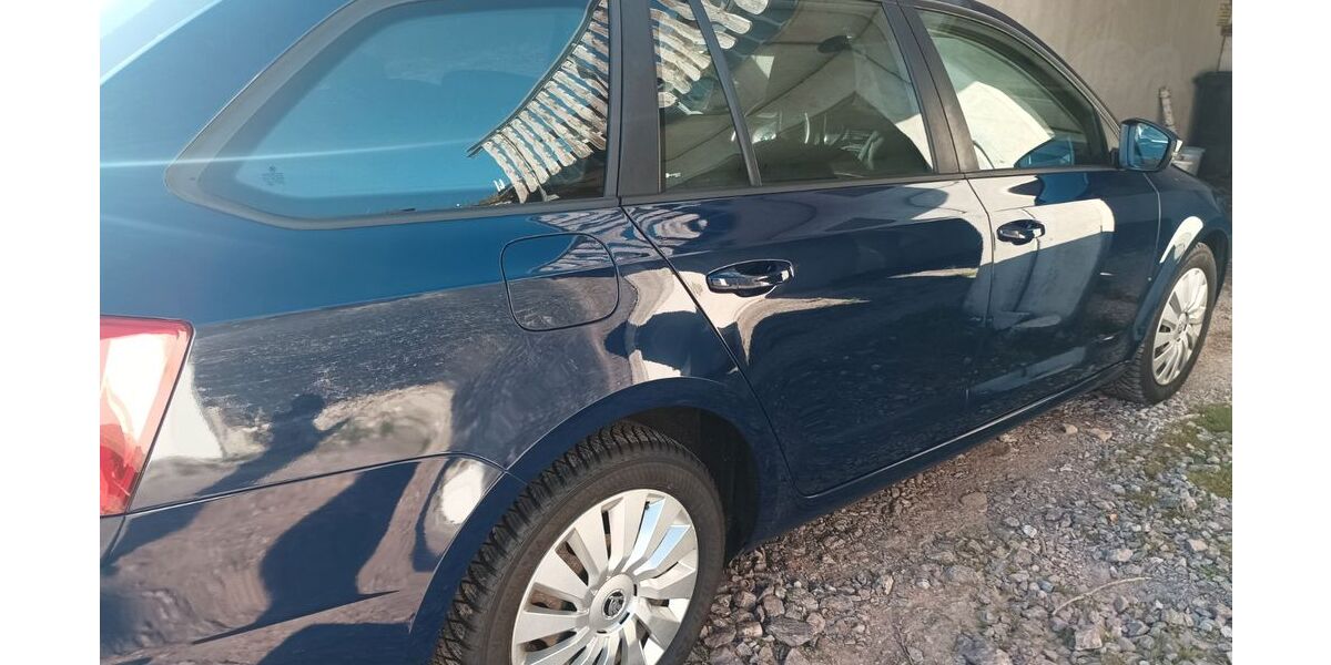 Skoda Octavia 261.000 km 6.700 &euro; Furtwangen im Schwarzwald 78120