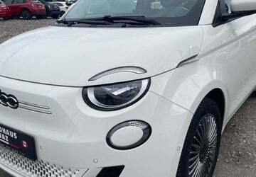 Fiat 500e 14.400 km 21.990 &euro; Villingen-Schwenningen 78052