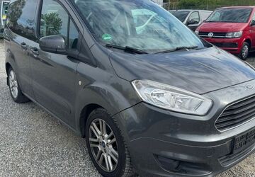 Ford Tourneo Courier 284.000 km 4.690 &euro; Schwenningen 78056