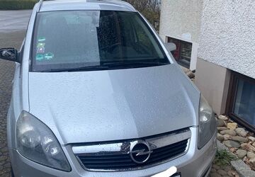 Opel Zafira 260.000 km 1.150 &euro; Rottweil 78628