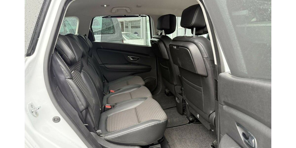 Renault Scenic IV GRAND INTENS/RELAX-PAKET/NAVIGATION 52.745 km 12.900 &euro; Villingen-Schwenningen 78054