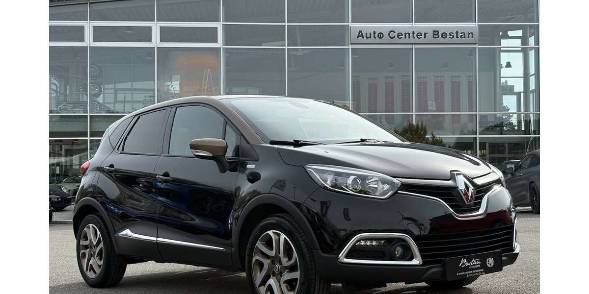 Renault Captur 1.2 TCe Elysee KAMERA/NAVI/SITZHEIZUNG 97.093 km 9.900 &euro; Villingen-Schwenningen 78054