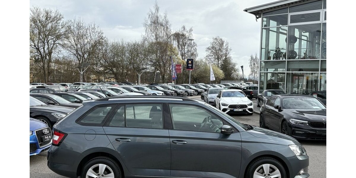 Skoda Fabia Combi Ambition FWD/PDC/ISOFIX/TOUCH/KLIMA 131.815 km 8.900 &euro; Villingen-Schwenningen 78054