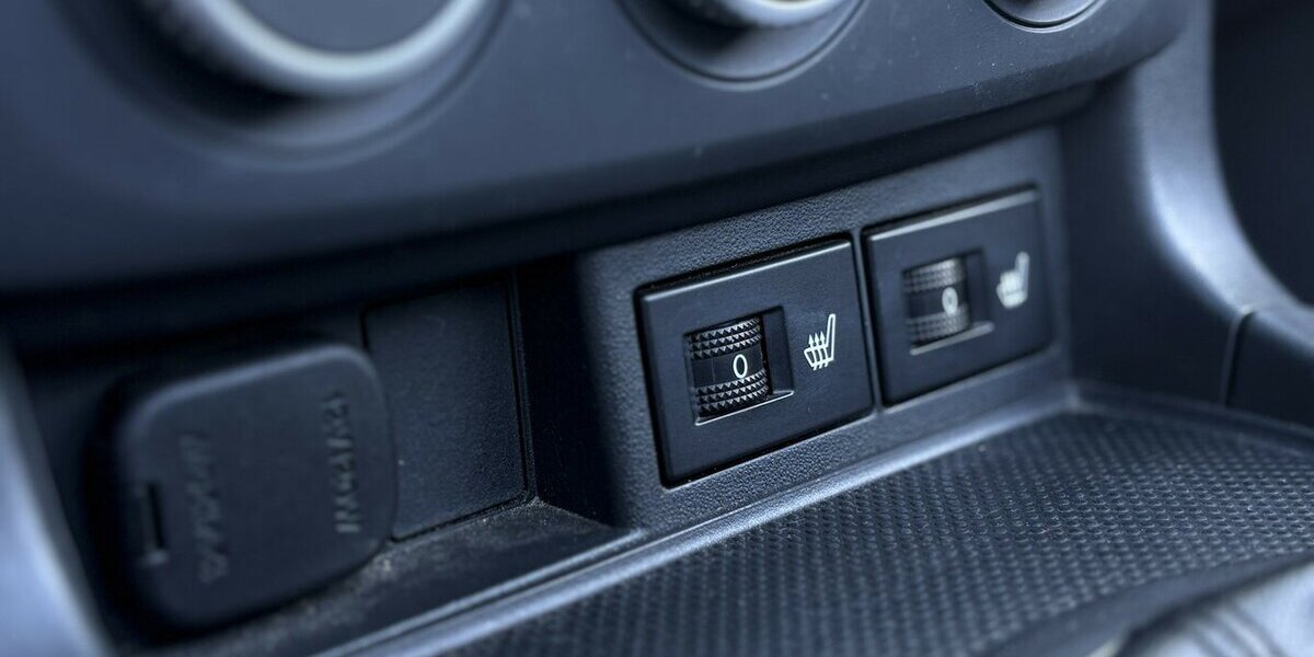 Mazda MX-5 2.0 Sendo Roadster Coupe NAVI/SITZHEIZUNG 88.467 km 15.900 &euro; Villingen-Schwenningen 78054