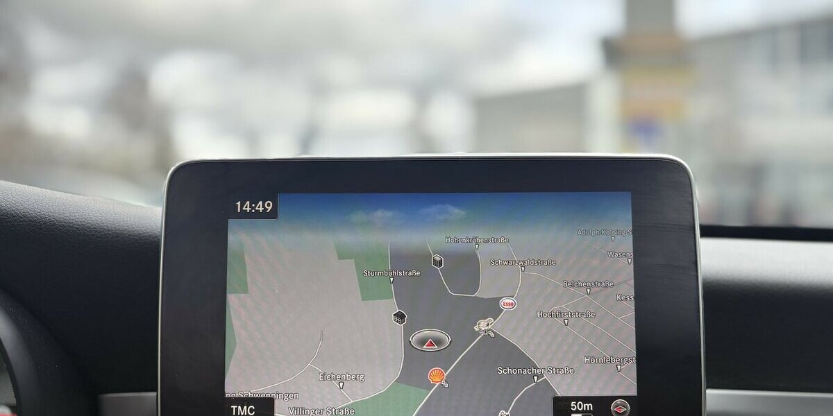 Mercedes-Benz C 200 d G-Tronic Plus NAVI/SHZ/TEMPOMAT/TOTWINKL 133.552 km 17.900 &euro; Villingen-Schwenningen 78054