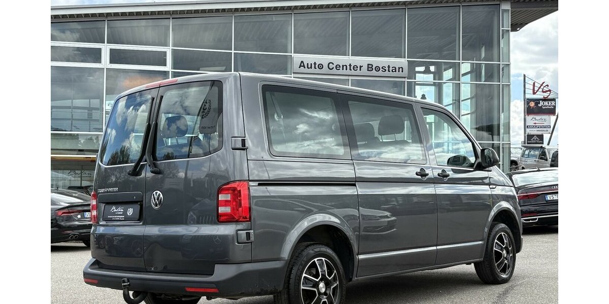 VW T6 Transporter Kasten 9-SITZER/AHK/NAVI/KAMERA 114.224 km 26.800 &euro; Villingen-Schwenningen 78054