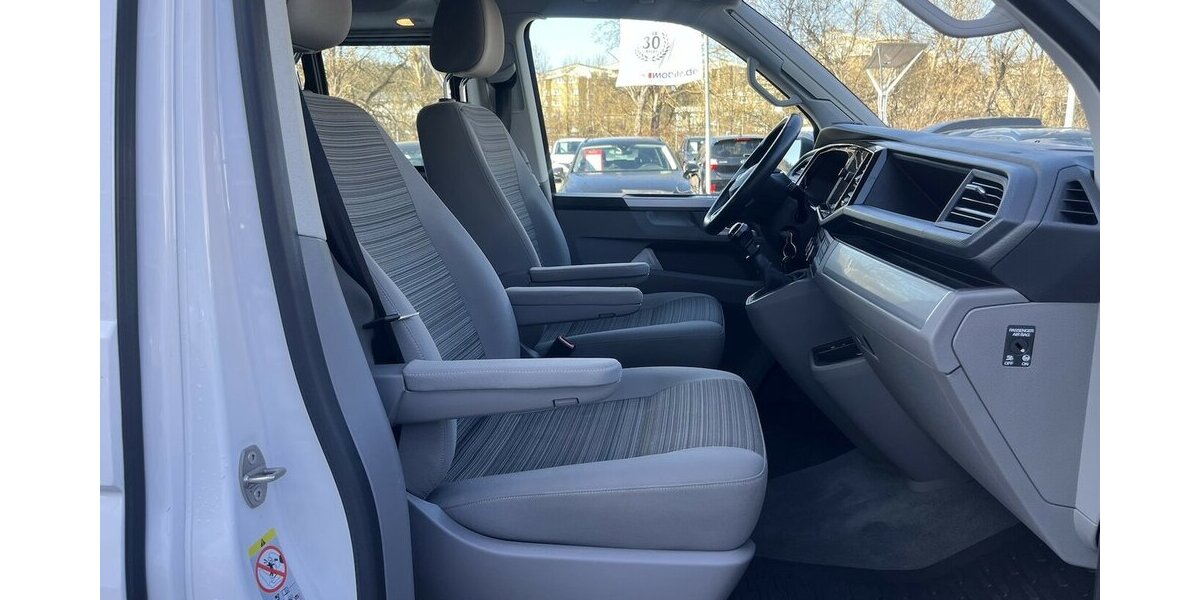 VW T6.1 California Coast KAMERA/NAVI/SHZ/1.HAND 55.190 km 48.800 &euro; Villingen-Schwenningen 78054