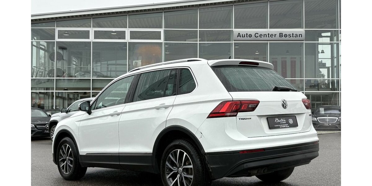 VW Tiguan 2.0 TDI 4Motion DSG/AHK/SHZ/DAB/CARPLAY 126.308 km 19.900 &euro; Villingen-Schwenningen 78054