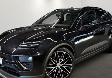 Porsche Macan 9.900 km 89.400 &euro; Villingen-Schwenningen 78048