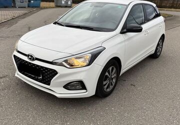 Hyundai i20 90.000 km 9.490 &euro; Tuttlingen 78532