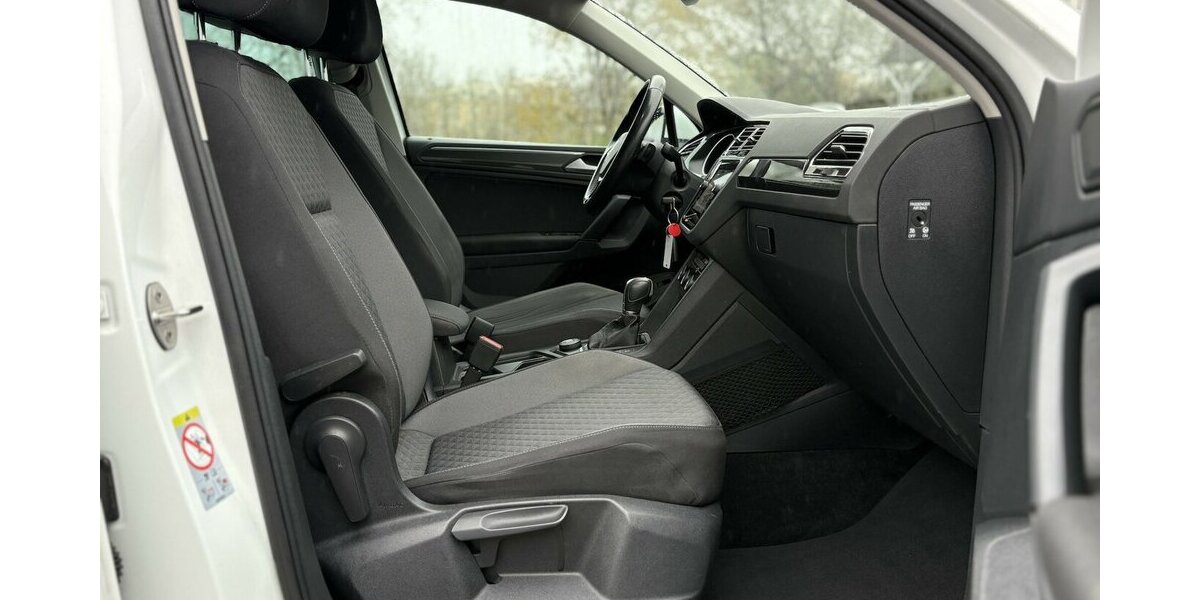 VW Tiguan 2.0 TDI 4Motion DSG/AHK/SHZ/DAB/CARPLAY 126.308 km 19.900 &euro; Villingen-Schwenningen 78054