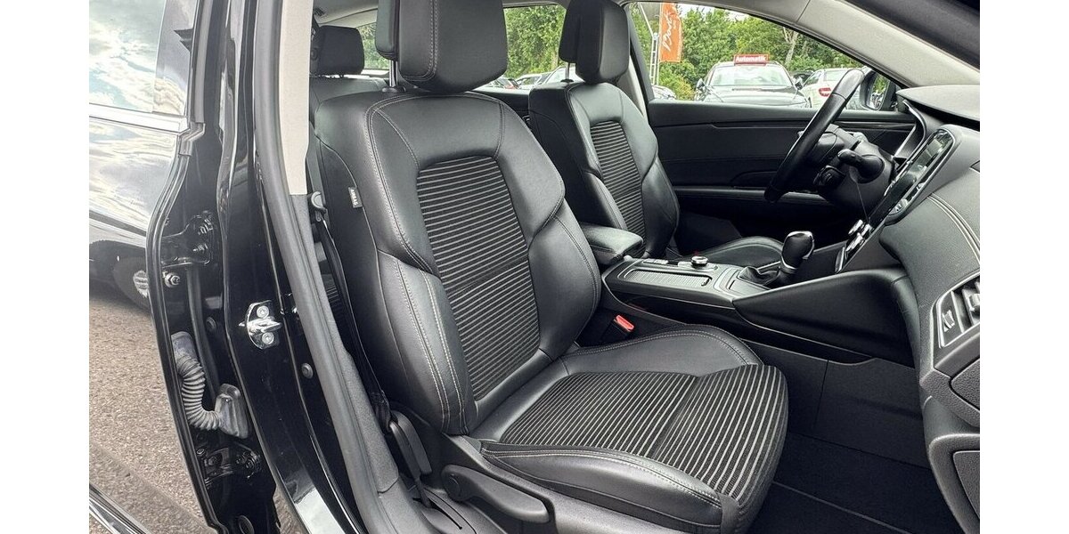 Renault Talisman 1.6 dCi LIMITED/NAVI/LEDER/SCHECKHEFT 147.763 km 11.900 &euro; Villingen-Schwenningen 78054