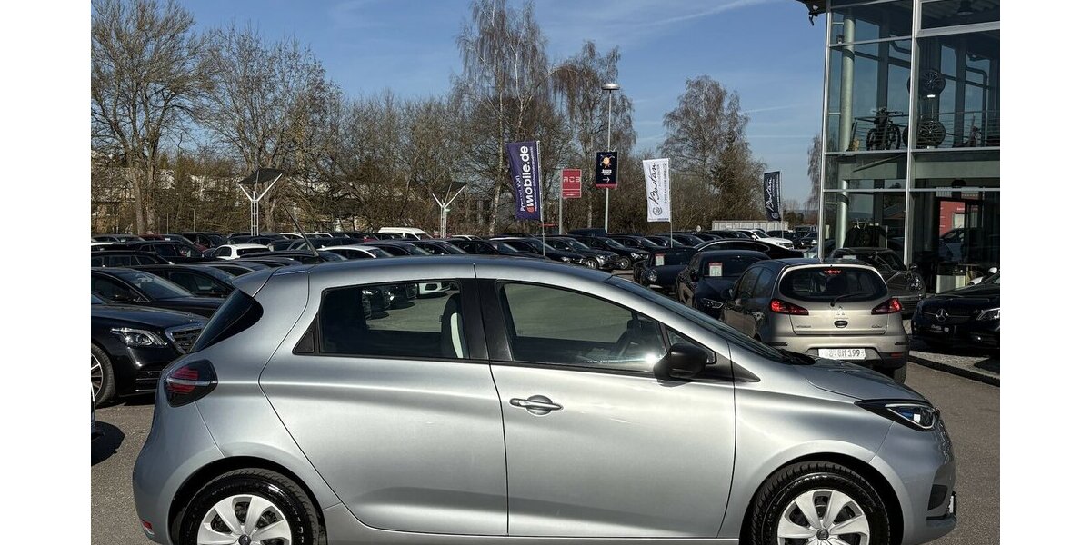 Renault ZOE Life/KEYLESS/LENKHZ./TEMPOMAT/1.HAND 62.409 km 12.900 &euro; Villingen-Schwenningen 78054
