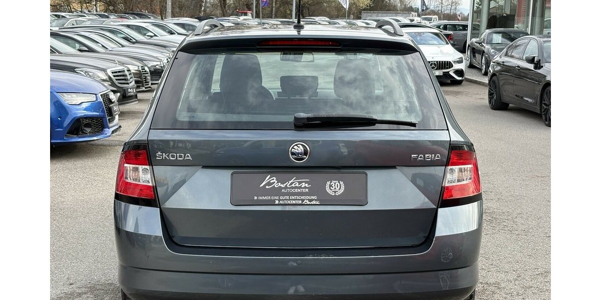 Skoda Fabia Combi Ambition FWD/PDC/ISOFIX/TOUCH/KLIMA 131.815 km 8.900 &euro; Villingen-Schwenningen 78054