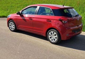 Hyundai i20 99.102 km 8.700 &euro; Oberndorf 78727