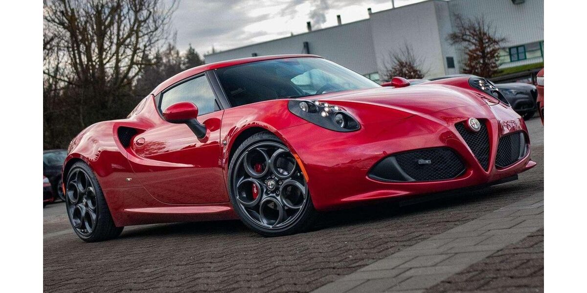 Alfa Romeo 4C 14.570 km 87.990 &euro; Mönchweiler 78087